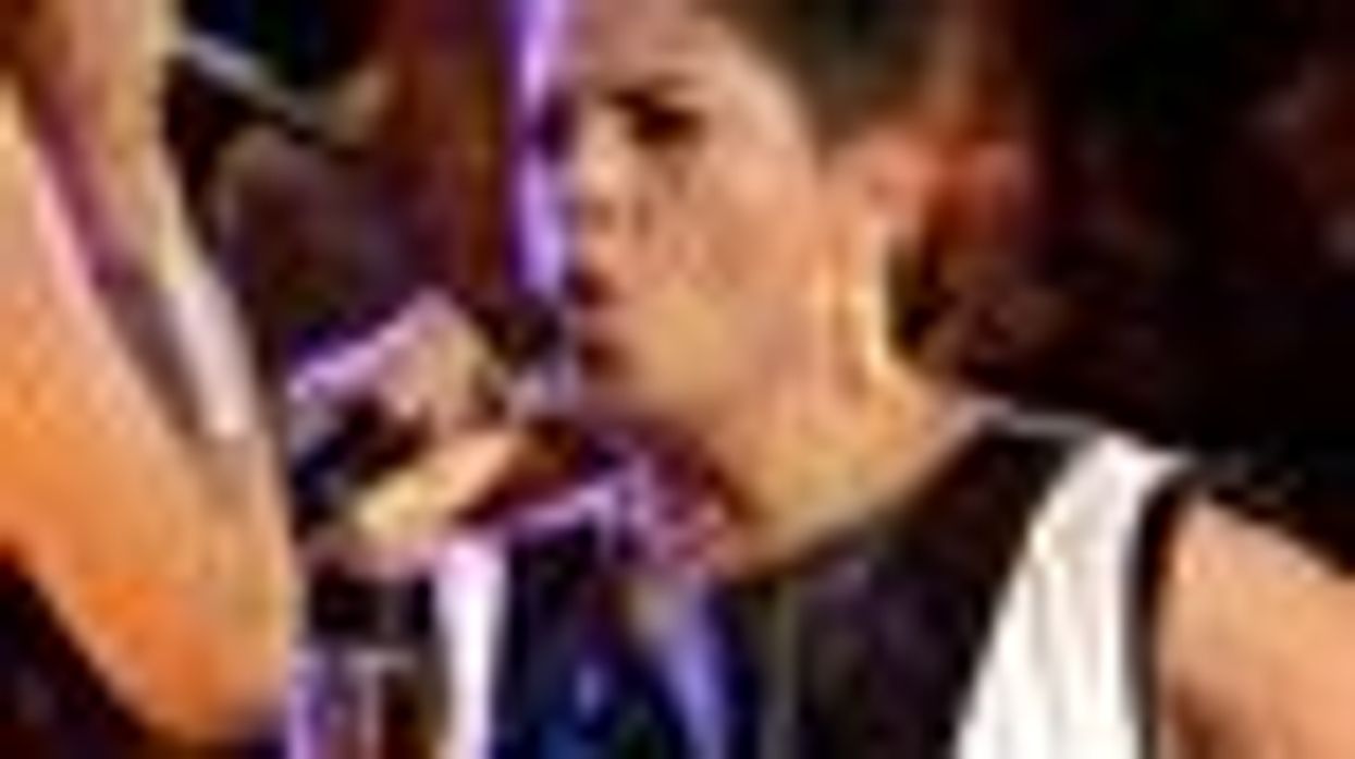 WATCH: Out 'The Voice' Contestant Karina Iglesias Switches Teams to Shakira