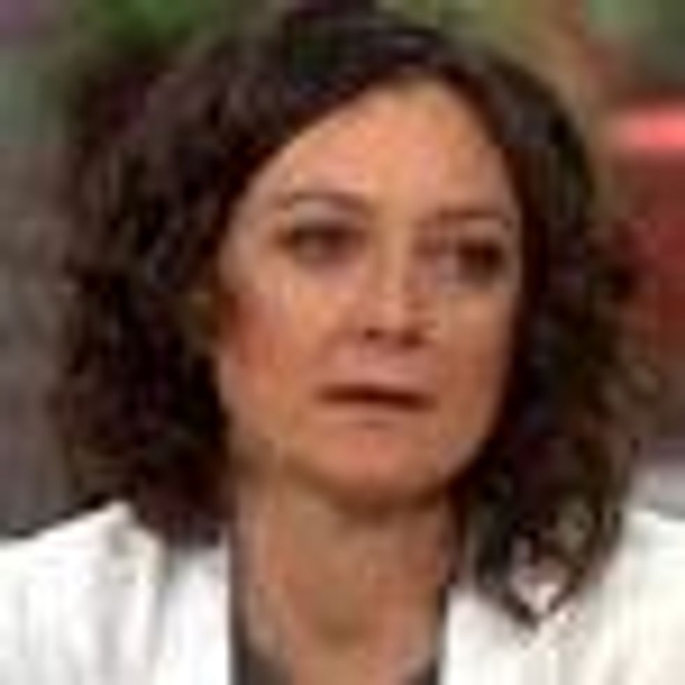 WATCH: Sara Gilbert Chokes Up Over Support for Marriage Equlity, Lily Tomlin Guests on 'The Talk'