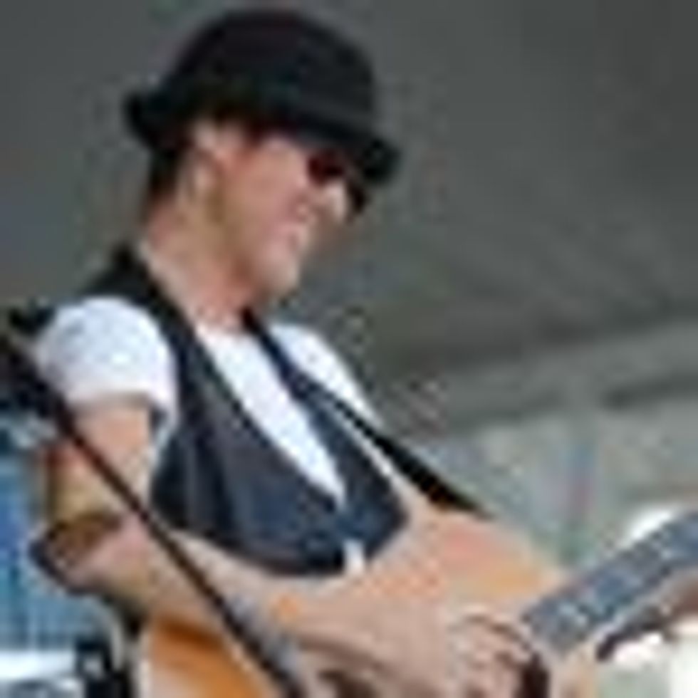Amidst Tour Cancellation Michelle Shocked Tweets She's Not Against Gay Marriage 