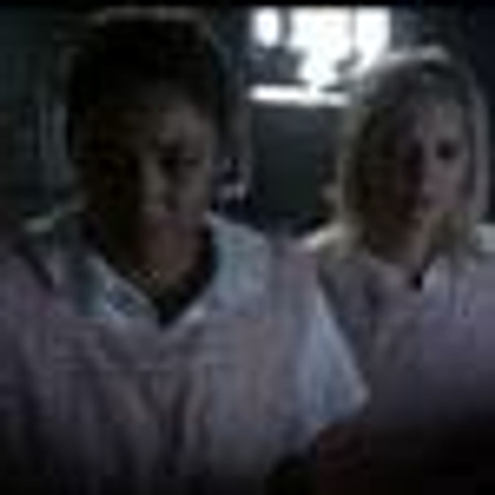'Pretty Little Liars' Ep. 3.23 Recap - Creepy Carnivals and Candy Stripers 