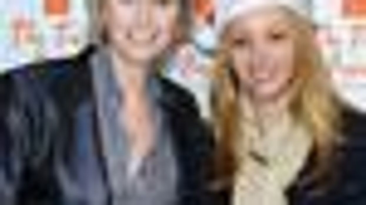 Jane Lynch and Lisa Kudrow Are 'Dropping the Soap' Together