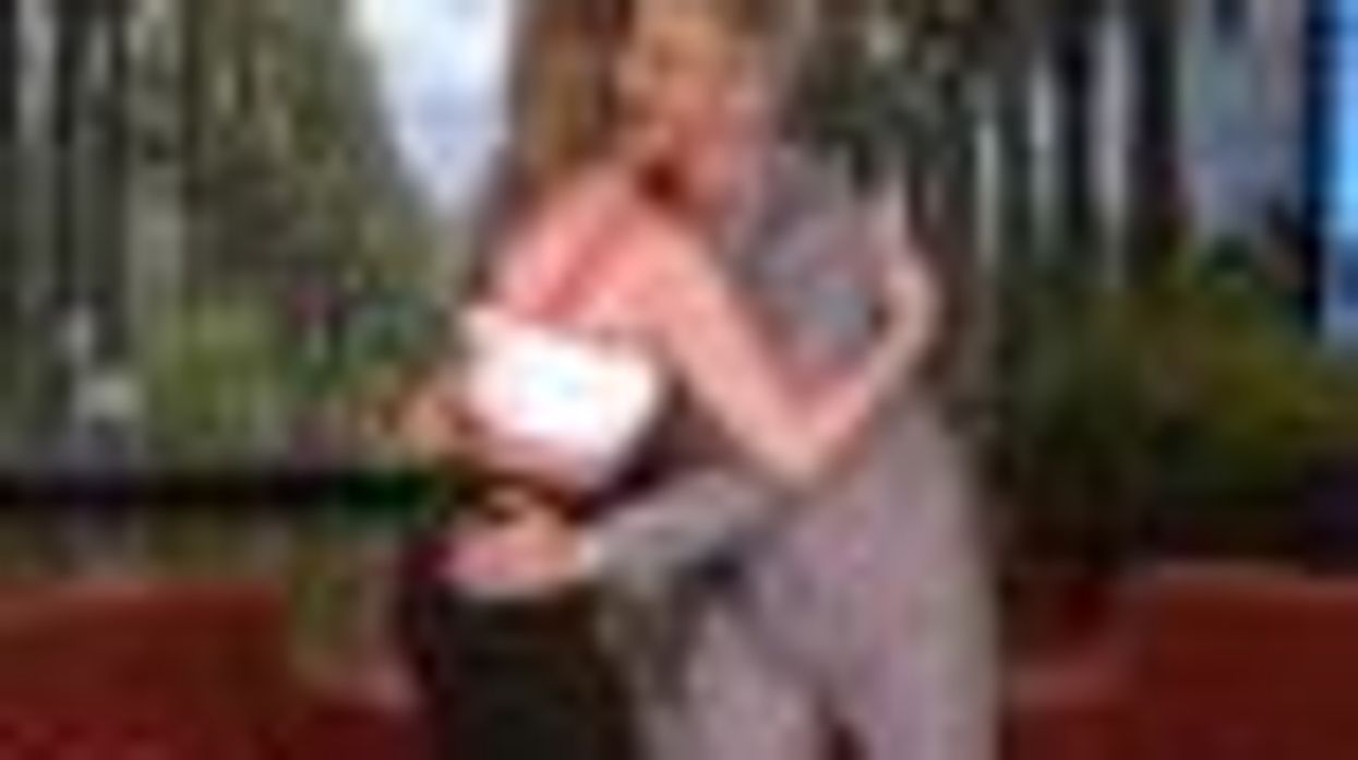 Watch: Ellen DeGeneres Grabs Jessica Chastain's Butt - Apologizes Later