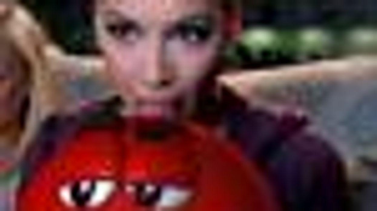 Five Super Sexy Super Bowl Moments from Beyoncé to Naya Rivera to Two Broke Girls