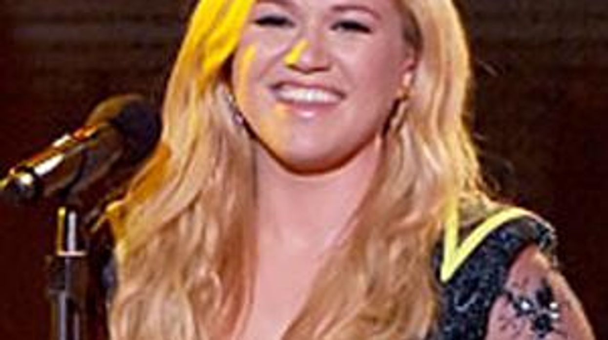 Listen: Jewel Plays 'Foolish Games' with Kelly Clarkson