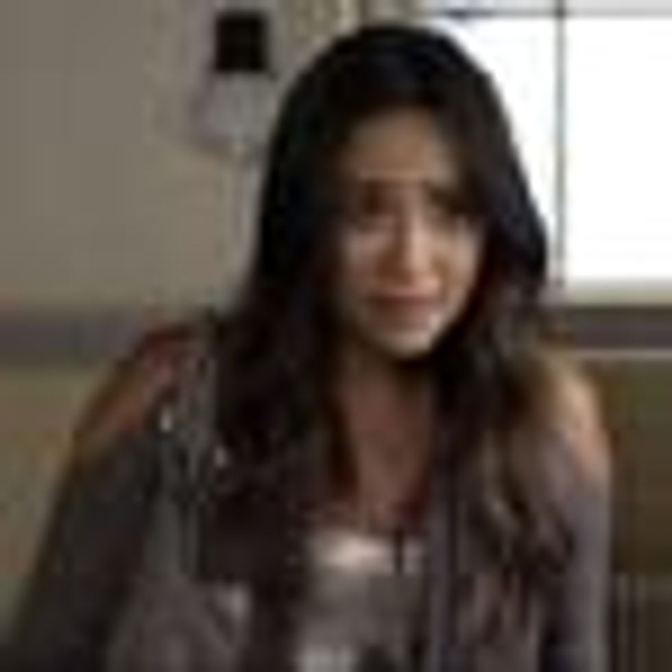Watch: 'Pretty Little Liars' Sneak Peek- Spencer and Emily Get Into It Over Ali 