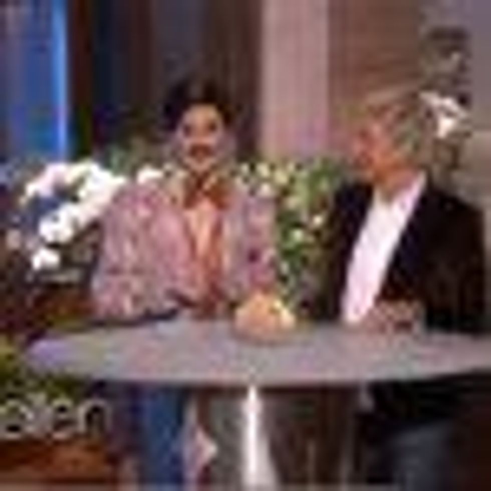Watch: Katy Perry Sporting Male Game Show Host Drag Plays 'Grab Ellen's DeGeneres' Bust' 