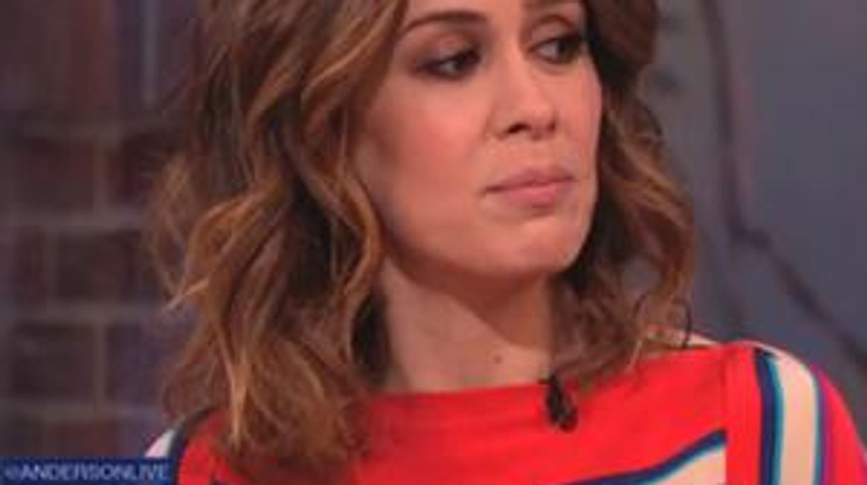 Watch: Sarah Paulson Tells Anderson Cooper She's A Loser