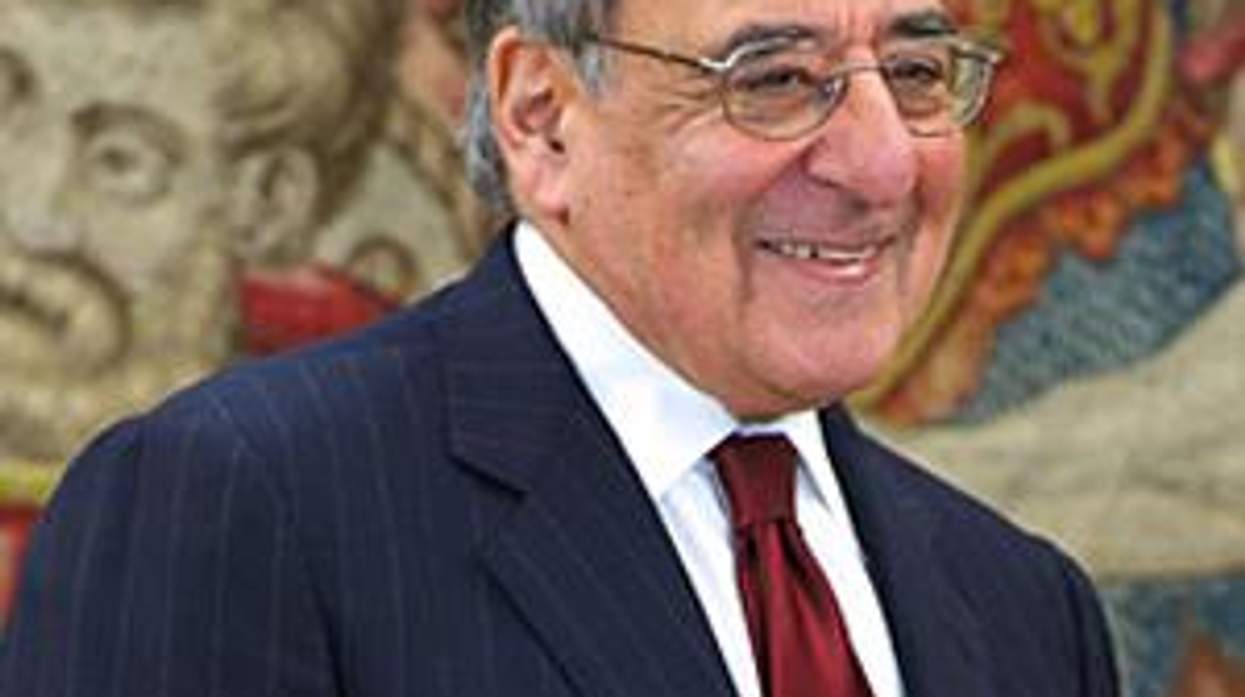 BREAKING: Pentagon Drops Ban on Women in Combat