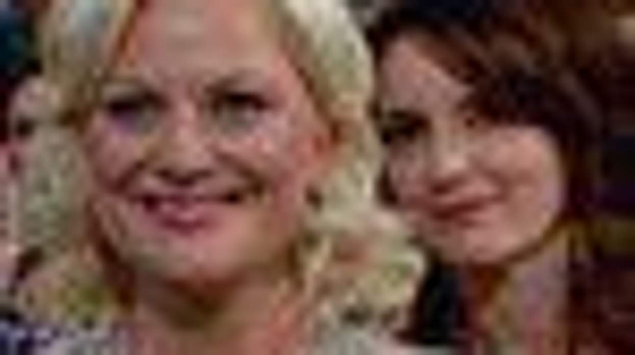 Get Sauced with Tina Fey and Amy Poehler's Golden Globes Drinking Game