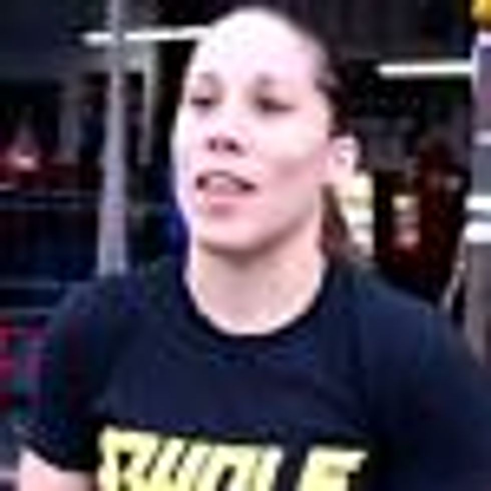 Former Marine Liz Carmouche Becomes UFC's First Openly Gay Fighter