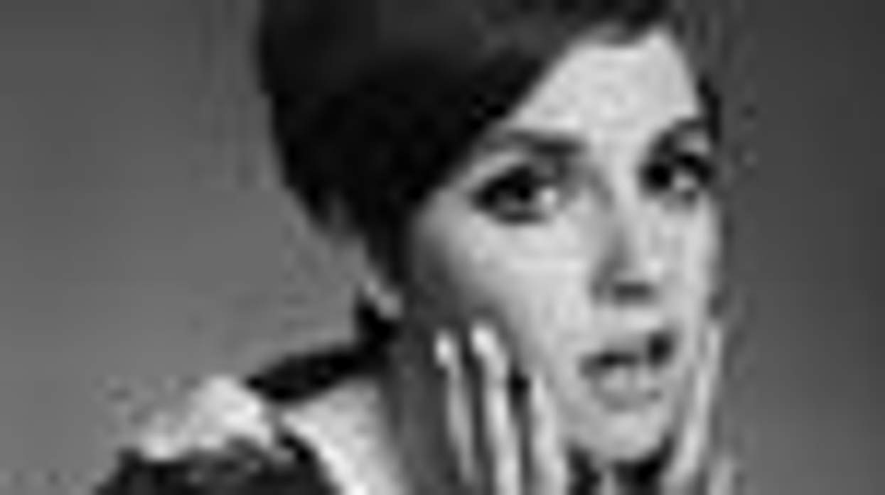 Shot of the Day: Lena Dunham Channels Twiggy for EW