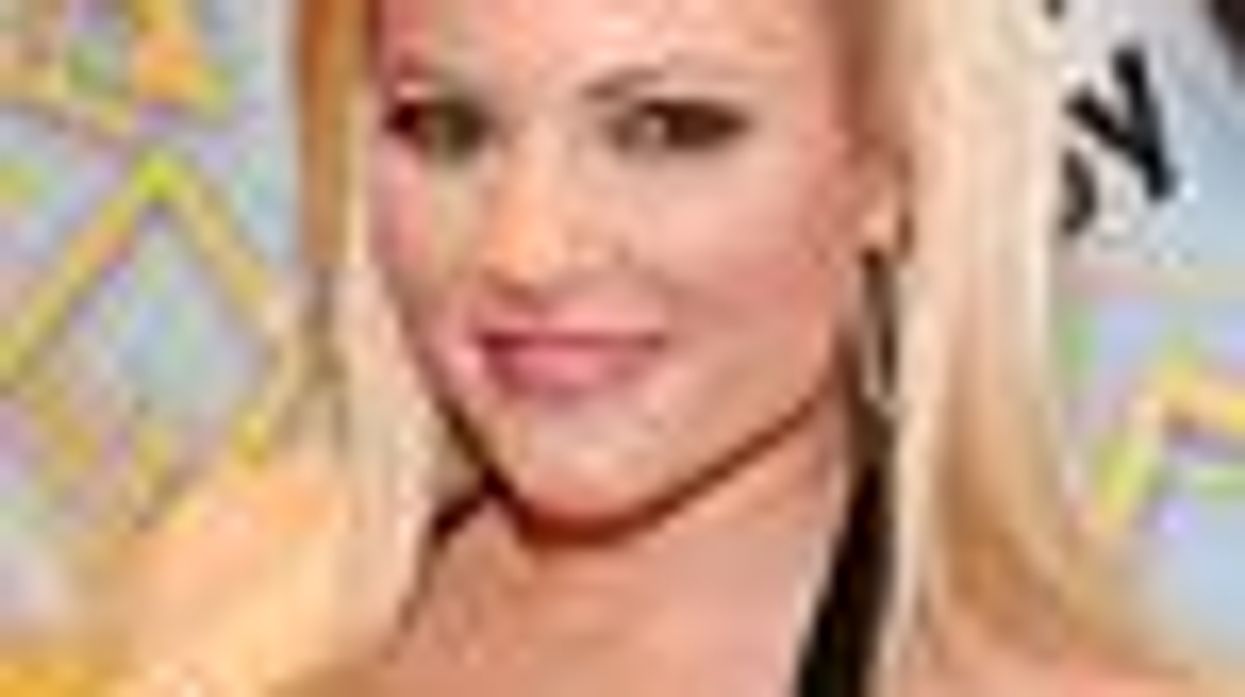 10 Hot Republican Women Who Love Us Gays