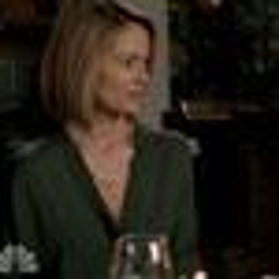 Watch: Leisha Hailey and Constance Zimmer as Lesbian Couple on 'The New Normal' 