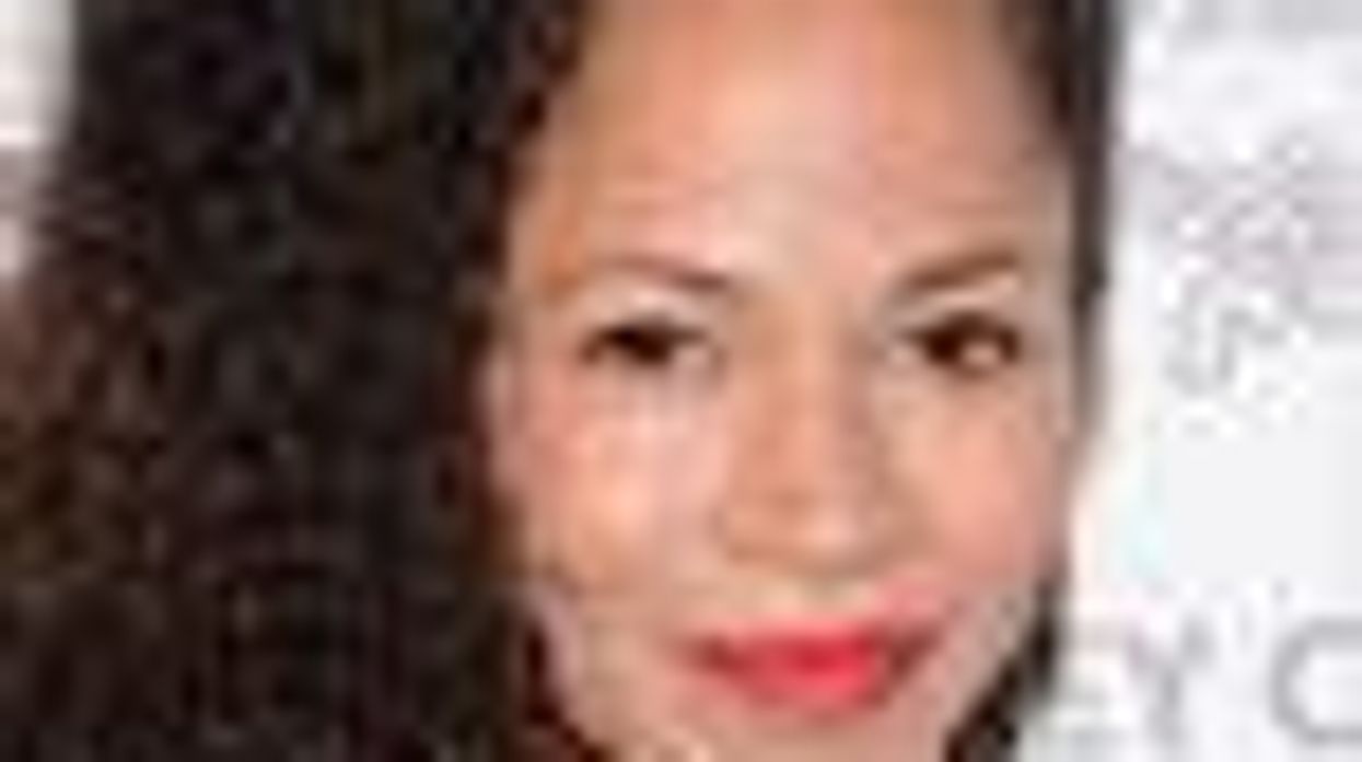 Lesbian Mom Roles Cast in Jennifer Lopez's ABC Family Project 'The Fosters'