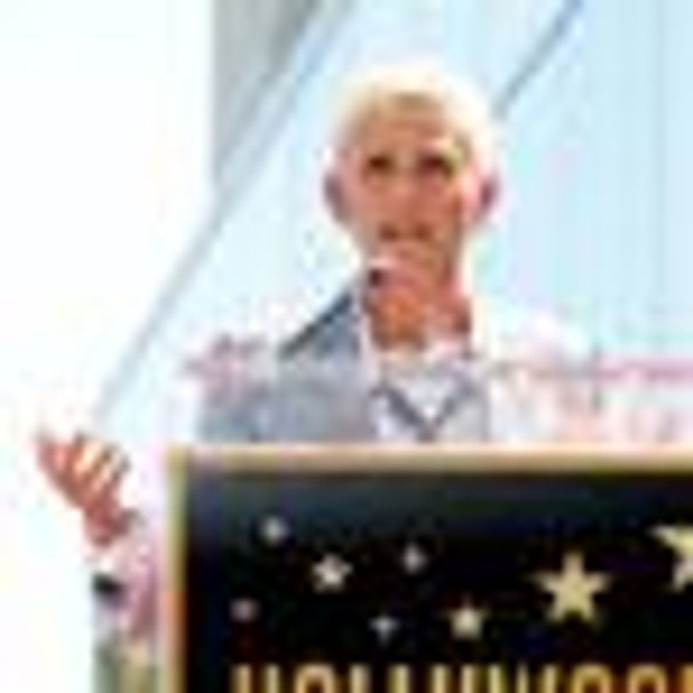 Ellen DeGeneres Sells Sitcom to NBC 