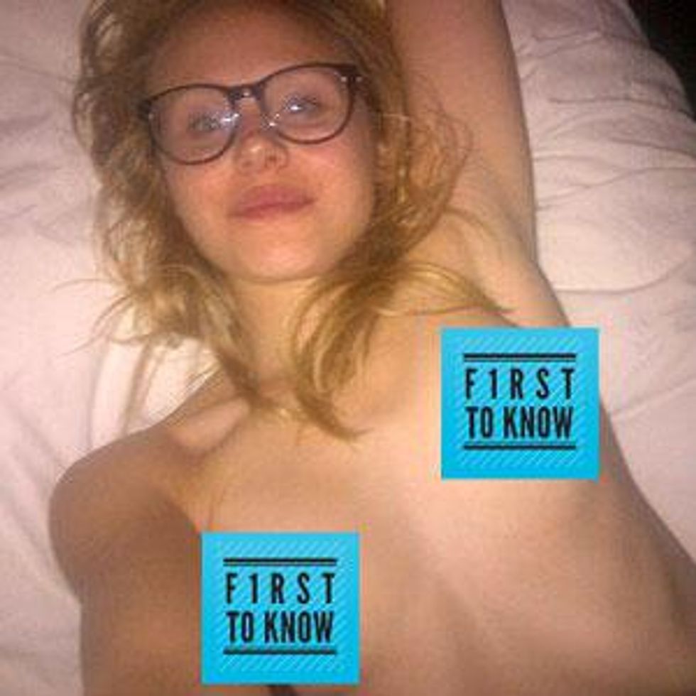 'Milk' Actress Alison Pill Tweets Nude Photo - On Accident