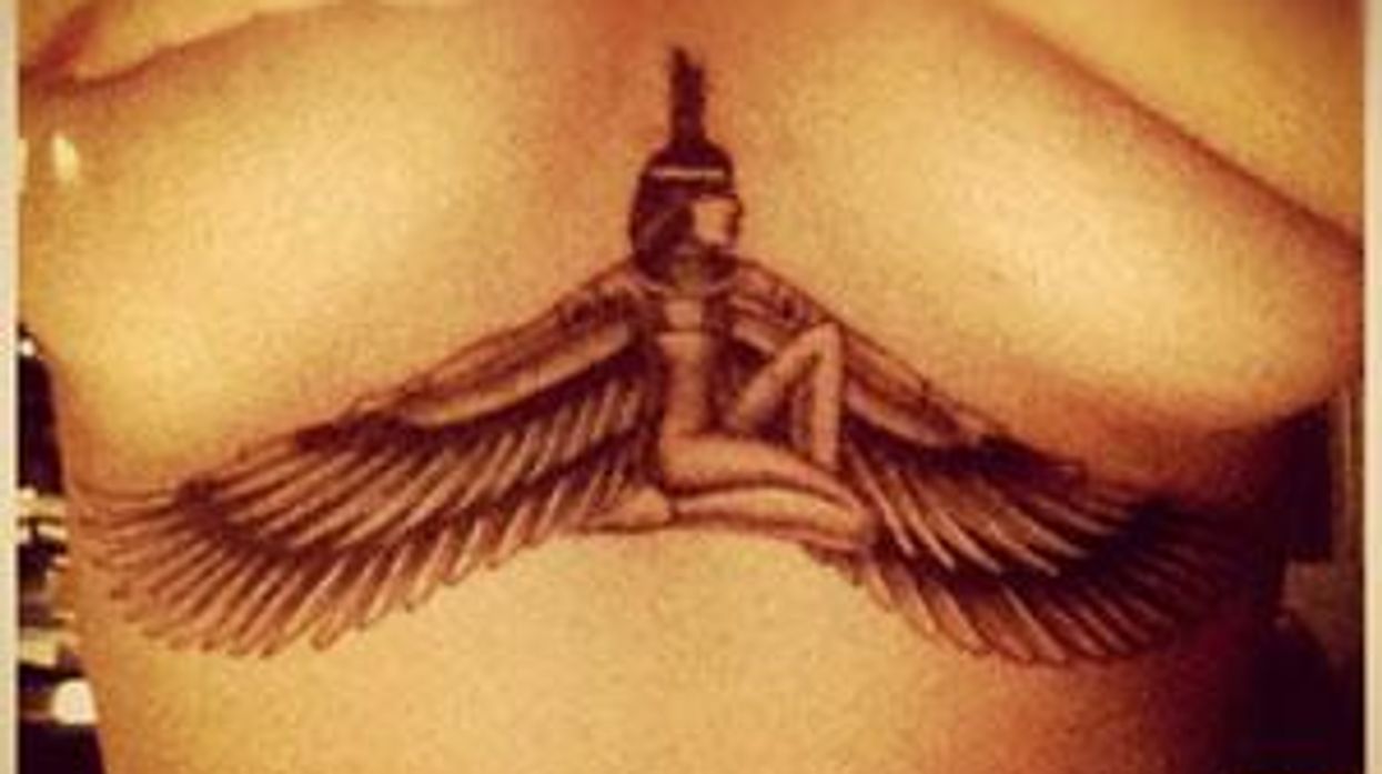 Rihanna's New Underboob Tattoo Tribute to Grandma