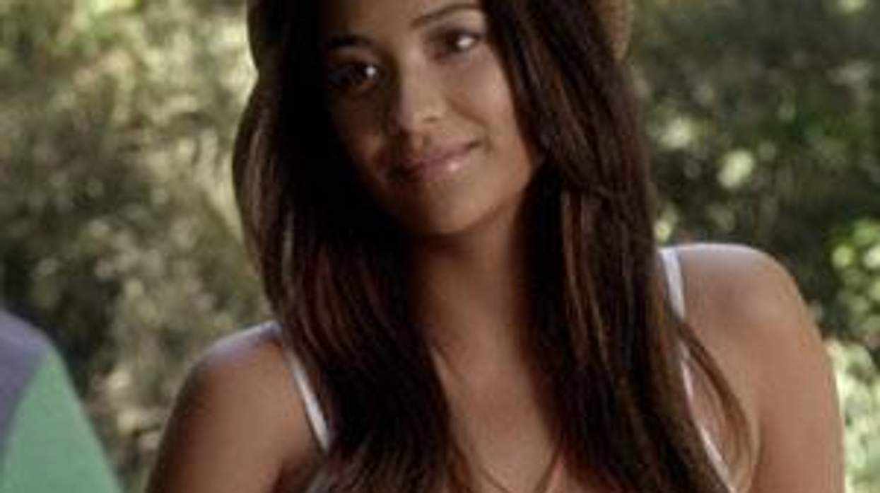 'Pretty Little Liars' Stolen Kisses Sneak Peek - Watch