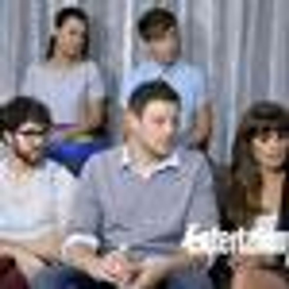 'Glee' Cast Reveals Season 4 SPOILERS at Comic-Con-Plus, Naya Rivera Gets Into 'Girls' 