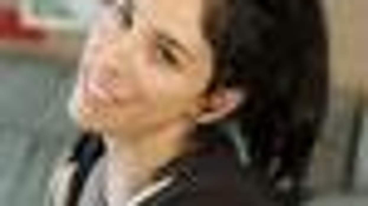 Sarah Silverman's 'Scissoring' Proposition for Billionaire Romney Supporter - Watch