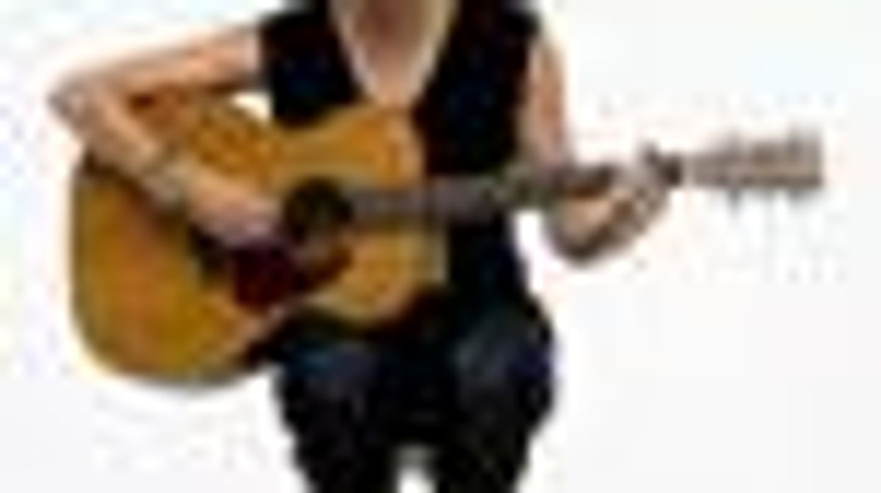 Out U.S. Women's Soccer Star Megan Rapinoe Channels Missy Higgins - Watch