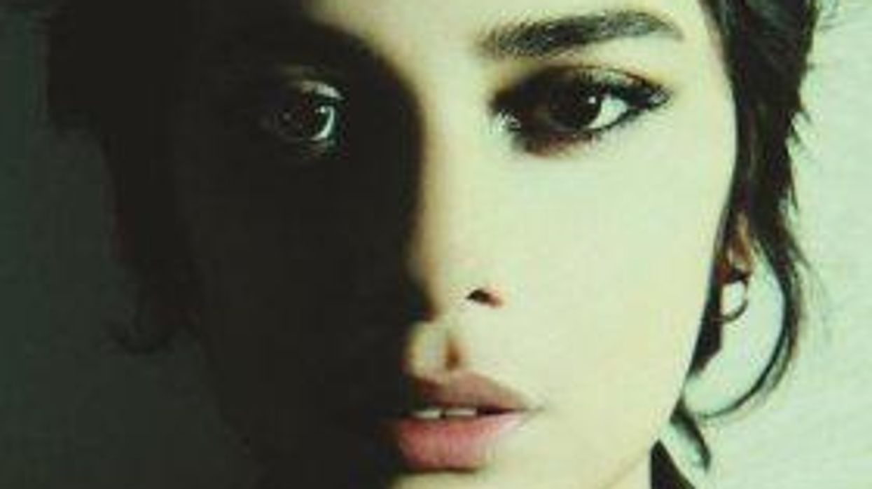 Vicci Martinez Releases New Album 'Vicci'