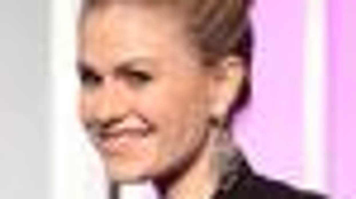Anna Paquin Still Explaining The Concept of Bisexuality