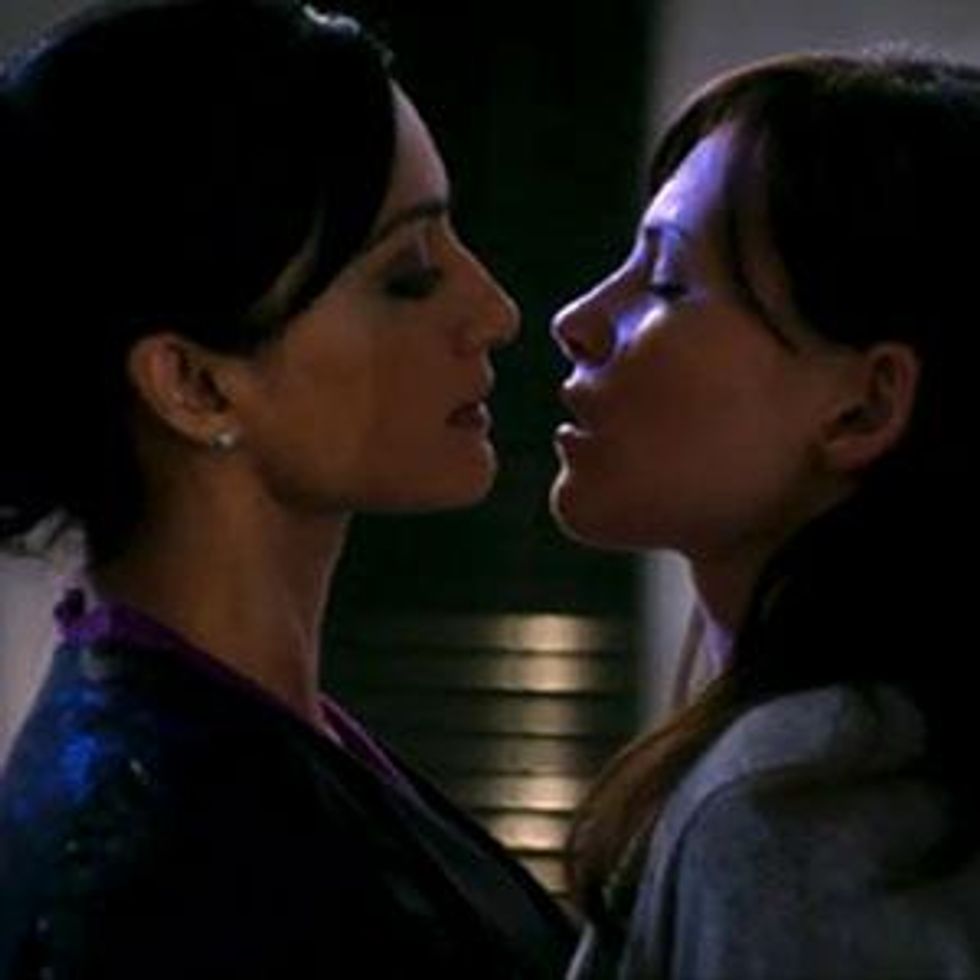 The Good Wife Mini Re-Cap- Kalinda's Got her Hand in the Penalty Box! 