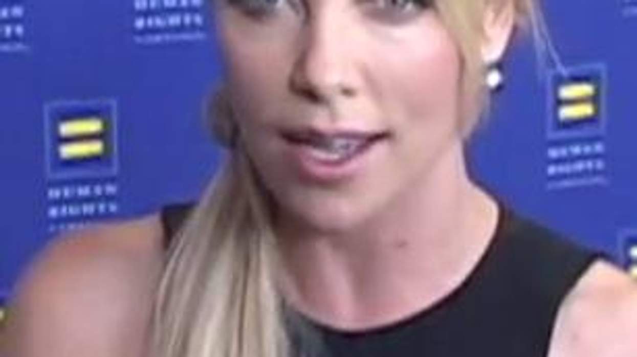 HRC Gala Red Carpet - Charlize Theron, Stephanie Miller, Fortune Feimster