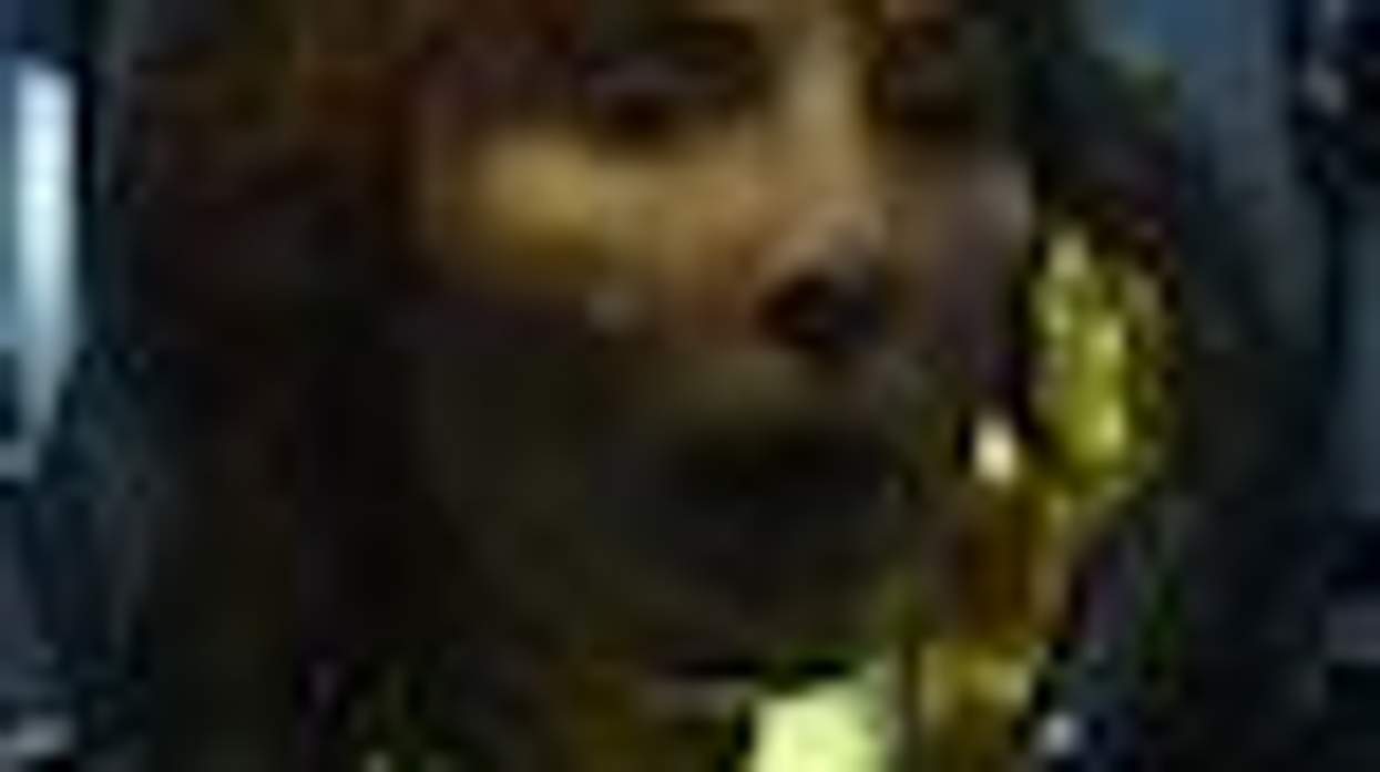 Charlize Theron and Noomi Rapace Battle Aliens in Prometheus - Trailer