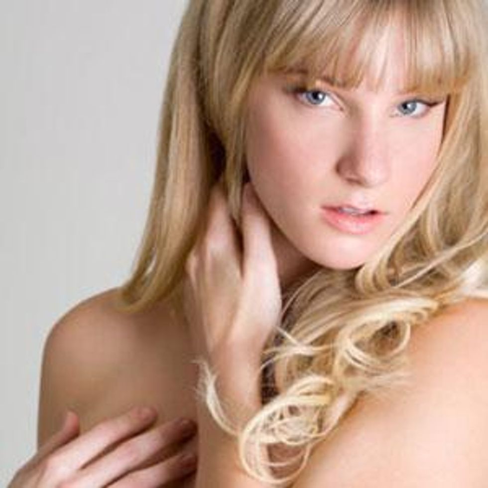 'Glee' Star Heather Morris Latest Actress in Nude Photo Scandal