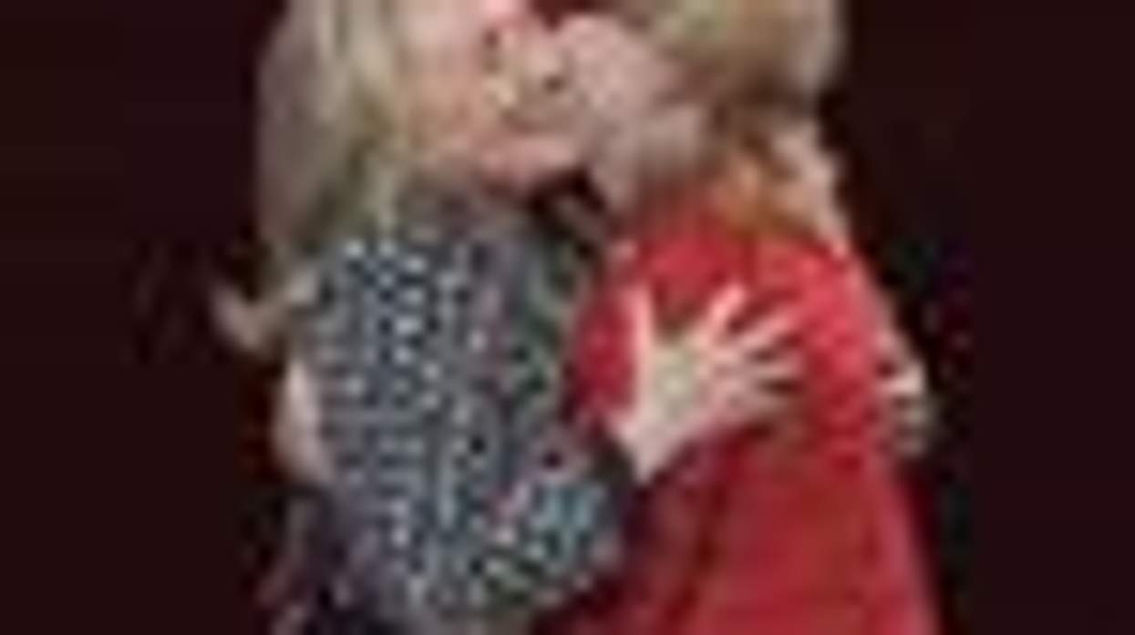 Meryl Streep's Moving Tribute to Hillary Clinton at the Women in the World Summit - Video