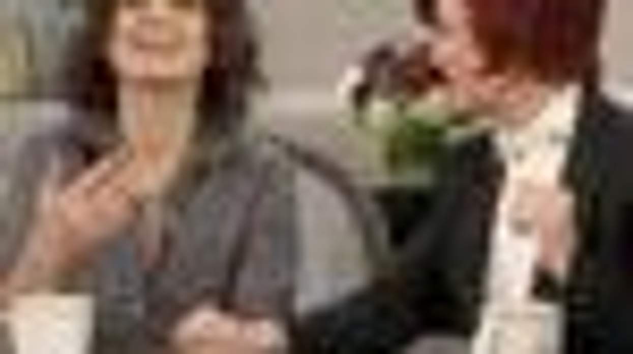 Sara Gilbert Breaks Down Lesbian Haircuts on 'The Talk' - Video