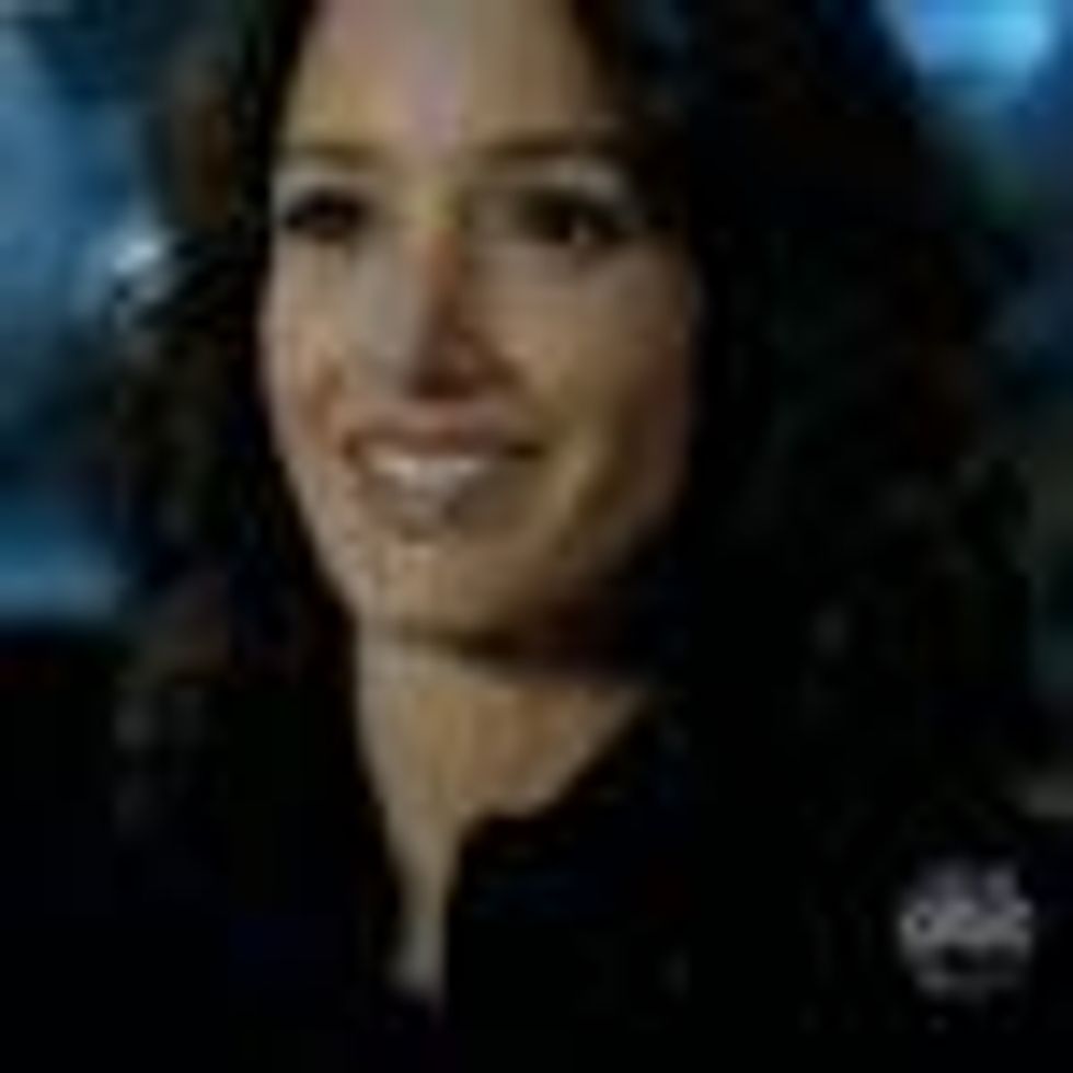 Jennifer Beals Plays Smart and Sexy on Castle! Video