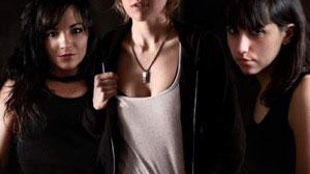 'Girl/Girl Scene' Season 2 Sneak Peek - Video