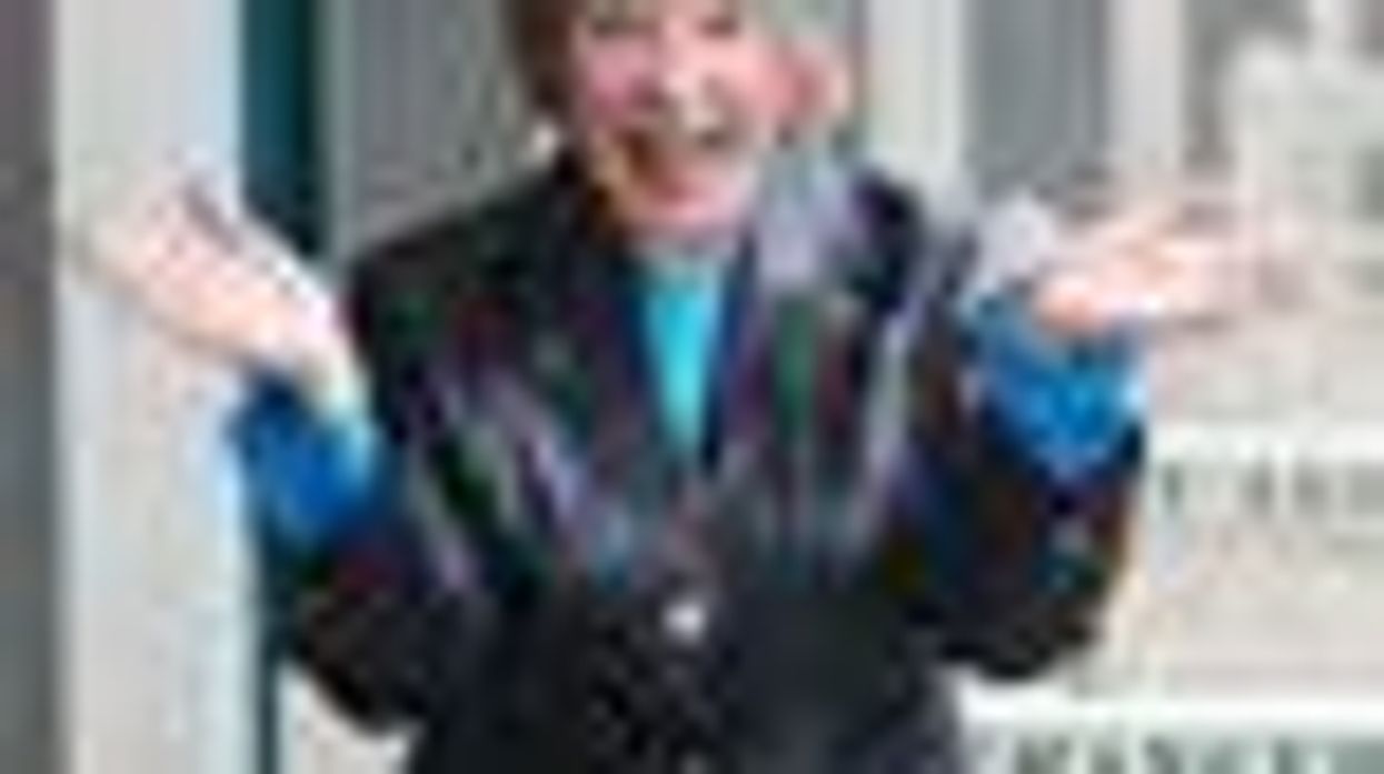 Shirley MacLaine to Play Lady Grantham's Mother on 'Downton Abbey'