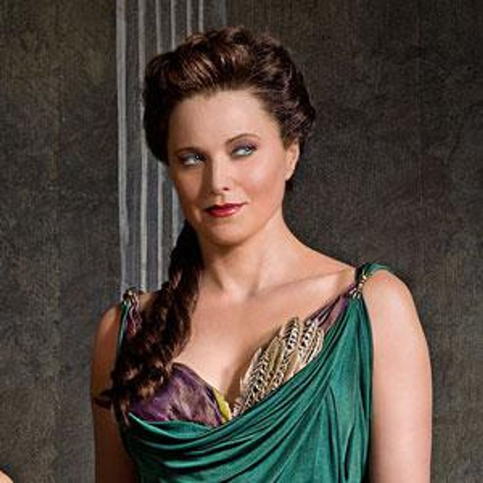 Lucy Lawless Returns in 'Spartacus: Vengeance" Tonight!