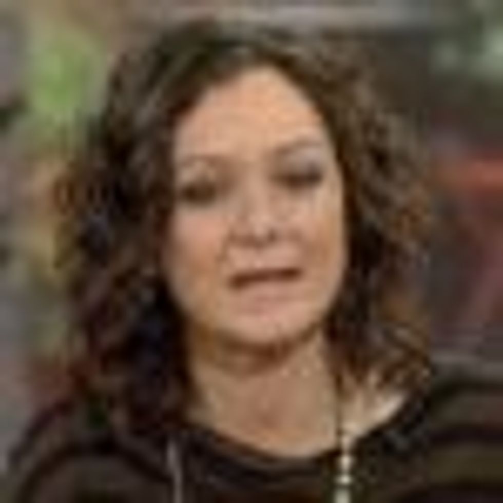 Sara Gilbert and Cat Cora on Cynthia Nixon's Saying Being Gay was her Choice: Video