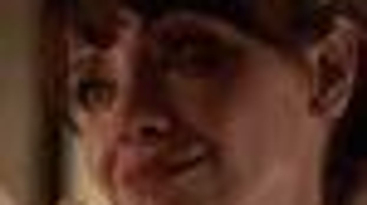 'Pan Am' Goes for Lesbian Kiss with Christina Ricci / Ashley Greene Lip Lock