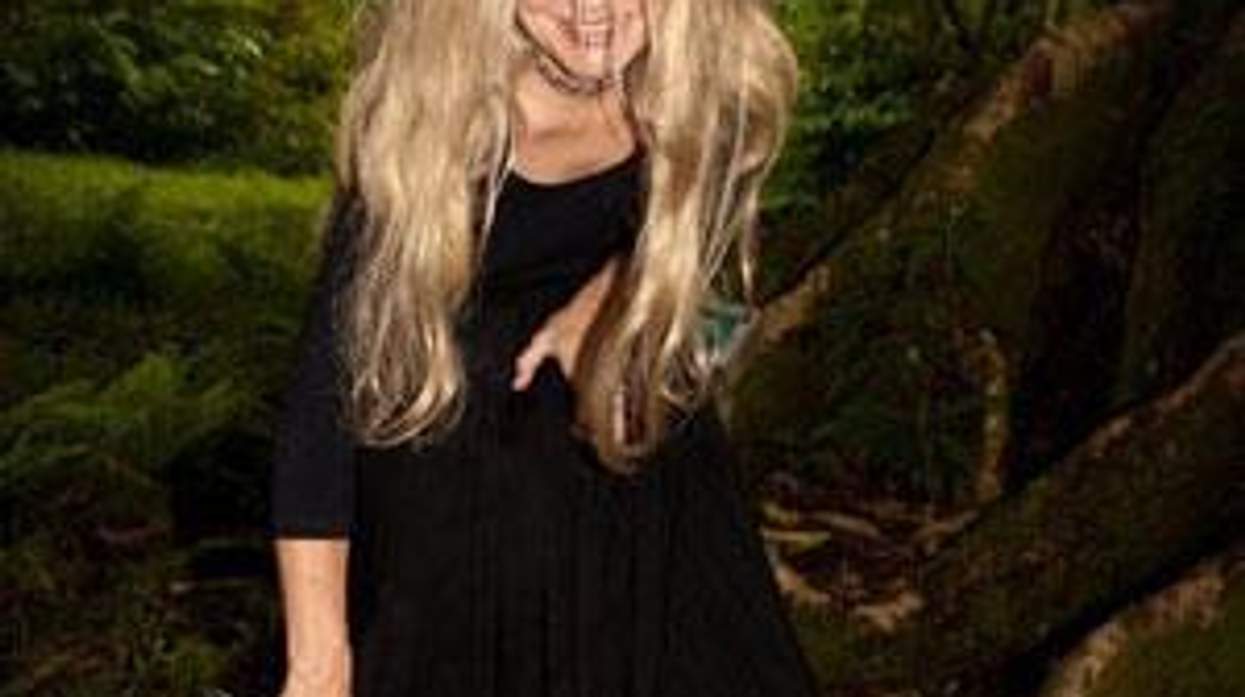 Interview: Singer-Songwriter Deborah Vial