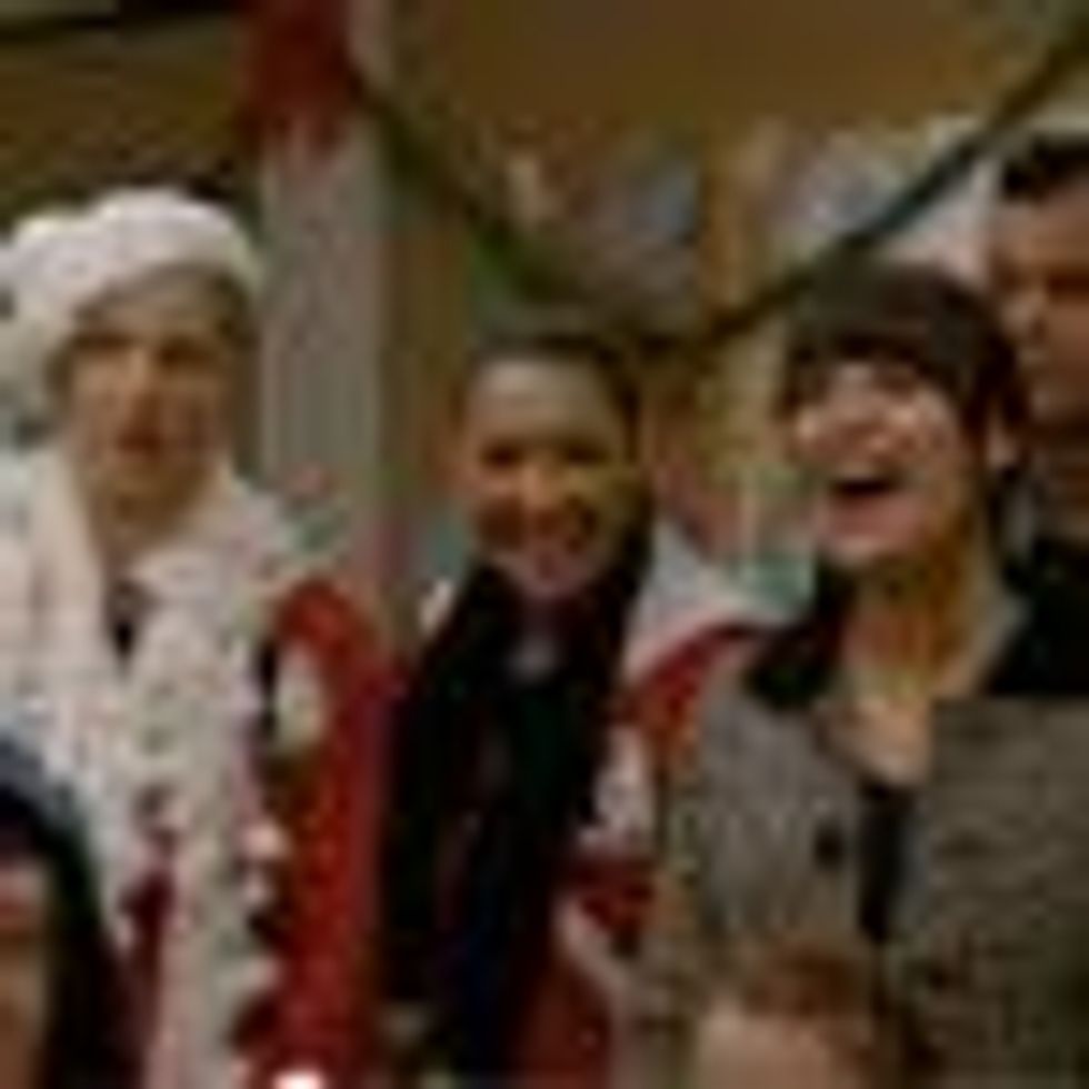 'Glee' Gets its Christmas On Next Week: Preview VIDEOS