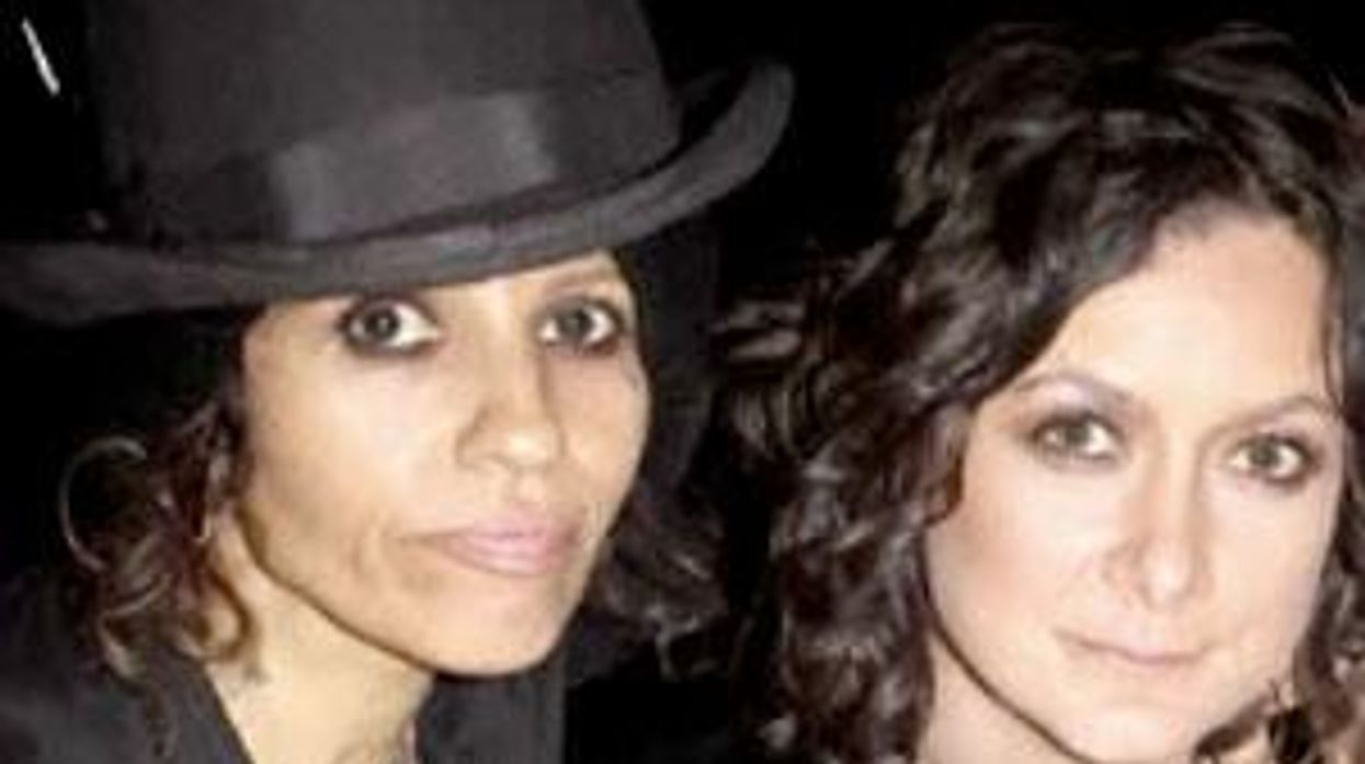 Sara Gilbert Confirms She and Linda Perry are an Item - Video