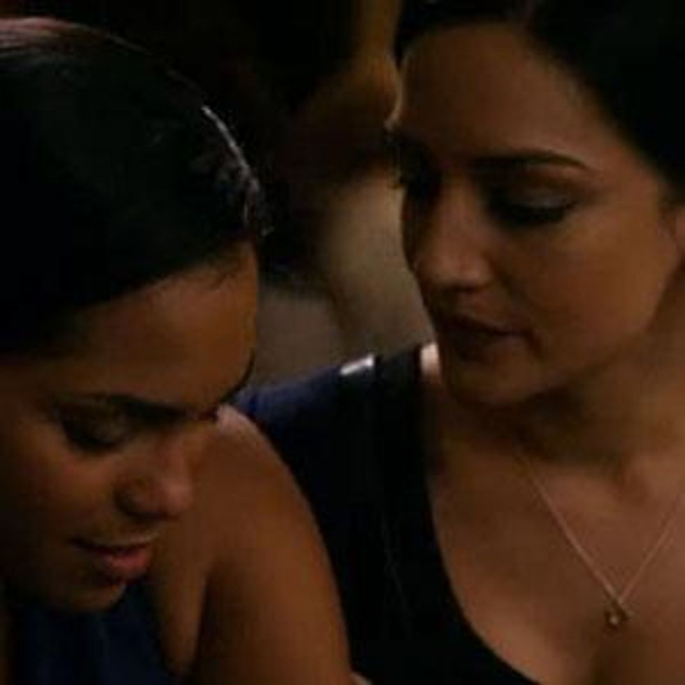 'Good Wife' Mini Gay-Cap: Kalinda Talks Dirty to Dana