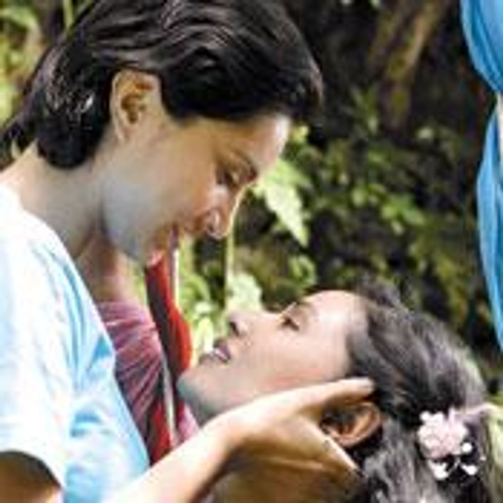  Nepal's First Lesbian / Gay Film Ever  ‘Snow Flower’ Dubbed 'Brokeback Everest'