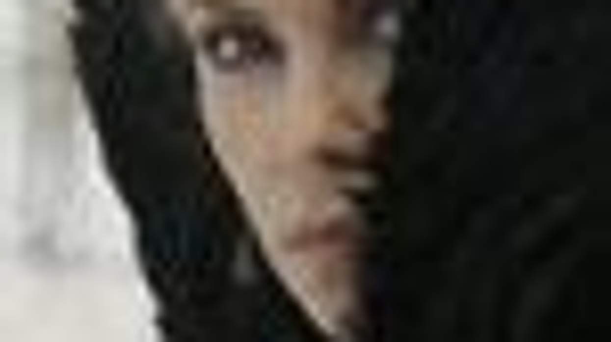 Charlize Theron's Delightfully Evil in 'Snow White and the Huntsman' TRAILER