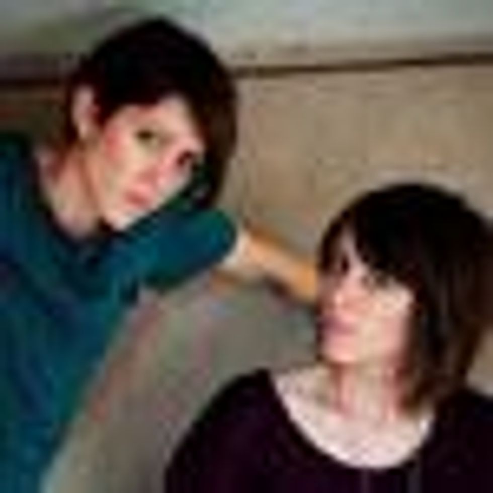  Tegan and Sara Twitter LIVE Fan Q&A, 'Get Along' New Album, DVD and Photos