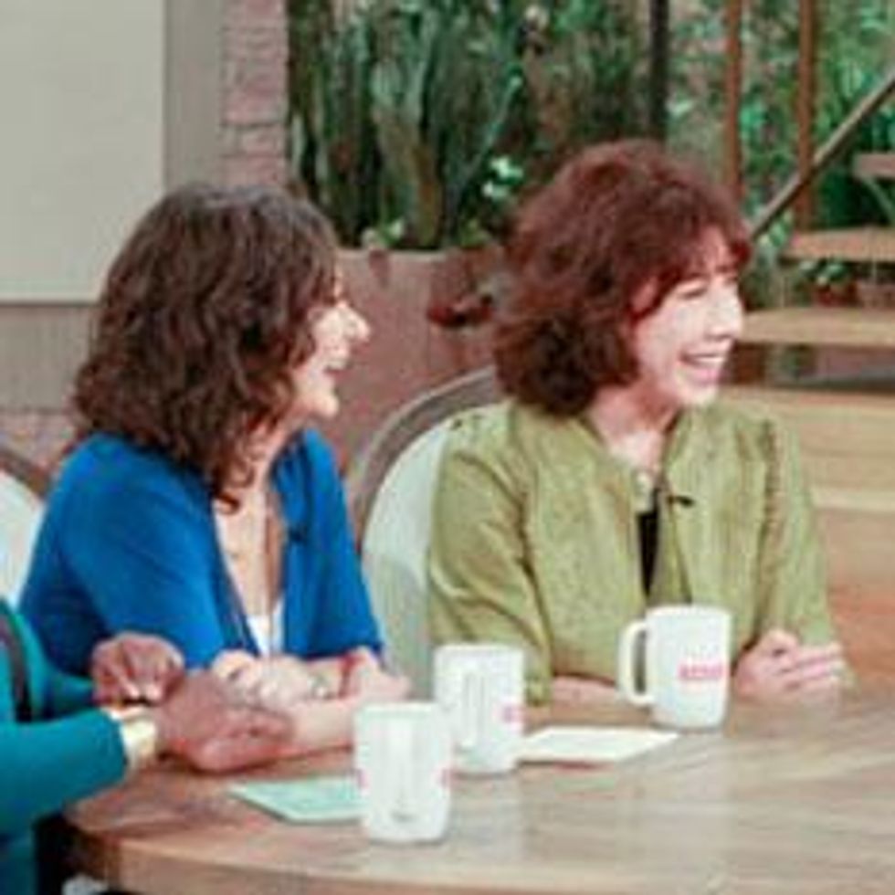  Lily Tomlin on 'The Talk': 'NCIS,' New One-Woman Show by Partner Jane Wagner - Video