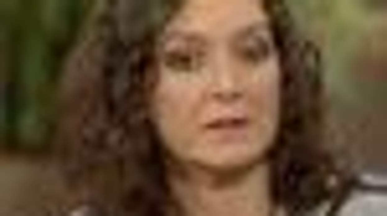 Sara Gilbert Speaks Emotionally About her Break-Up on 'The Talk'