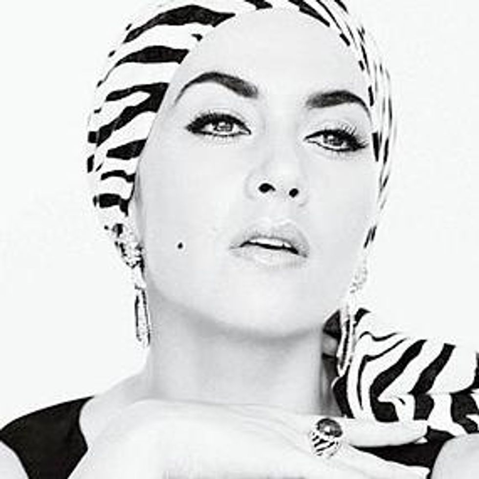 SheWired Shot of The Day: Kate Winslet Channels Liz Taylor for V Mag   