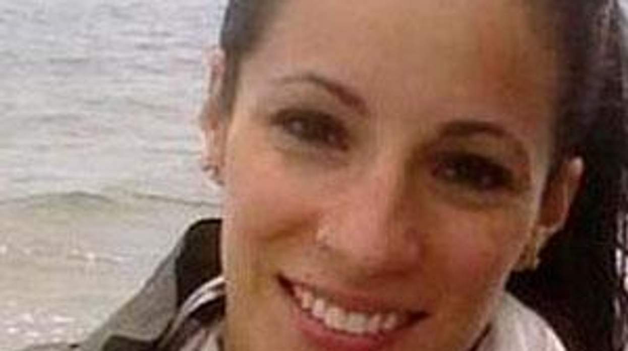 Lesbian Partner Files Wrongful Death Suit in Stage Collapse